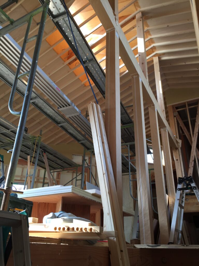 愛知県安城市「塔元の家」木造2階建　スキップフロア・変形敷地　現場