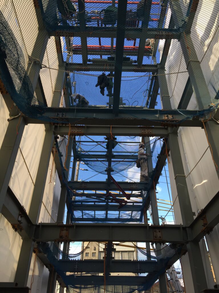 岐阜県岐阜市「東材木の家」鉄骨３階建　スキップフロア　狭小敷地　現場