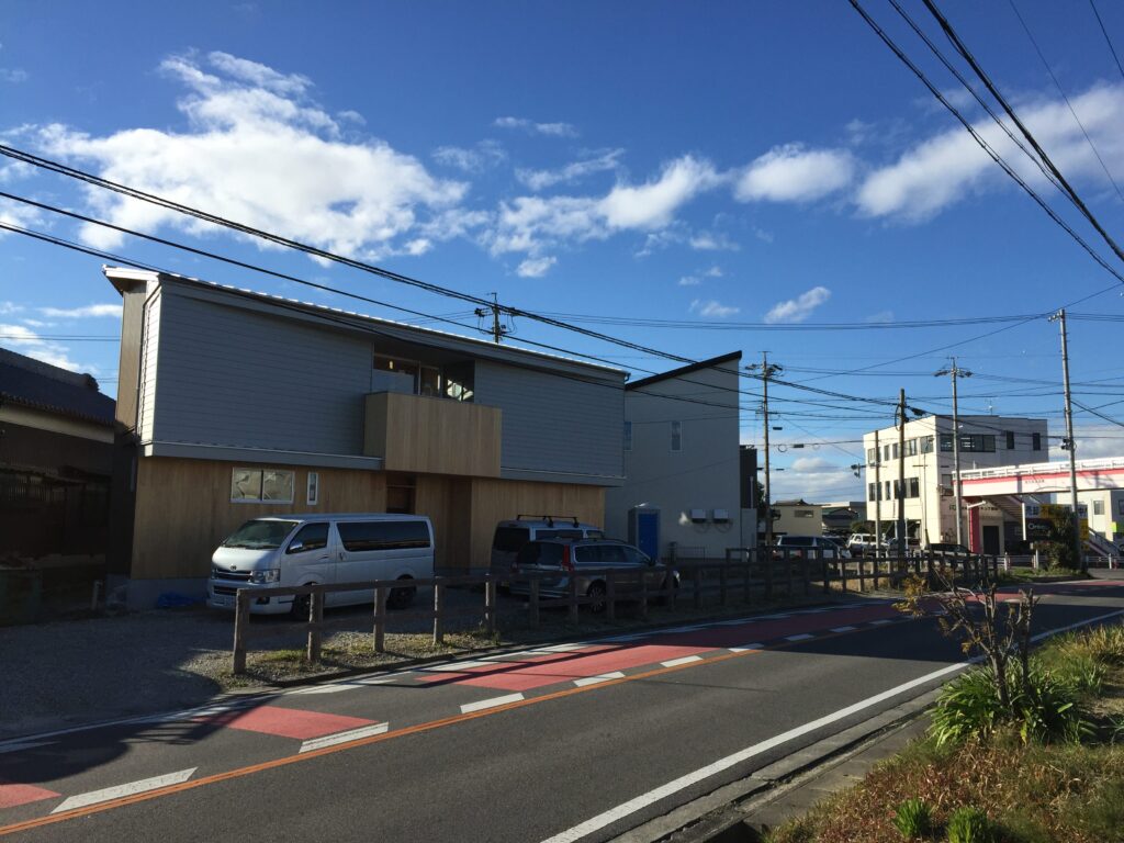 愛知県安城市「塔元の家」木造2階建　スキップフロア・変形敷地　現場