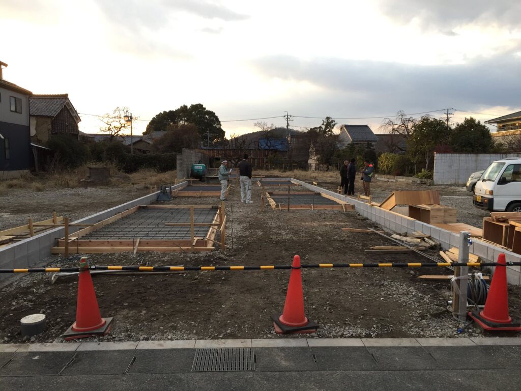 愛知県犬山市「犬山の森マルシェ」商業建築　鉄骨造　現場