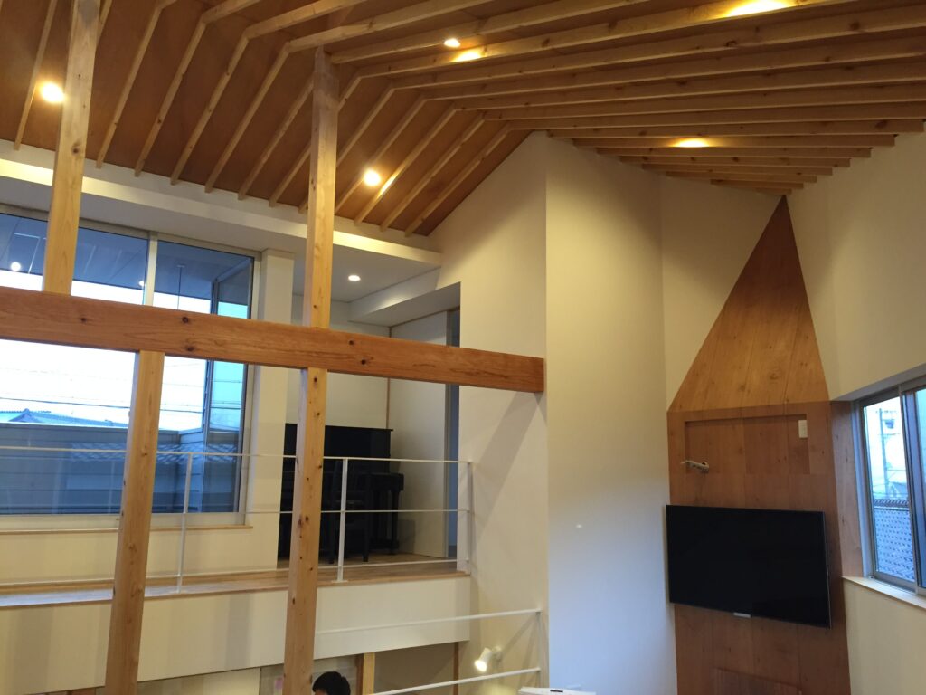 愛知県安城市「塔元の家」木造2階建　スキップフロア・変形敷地　引渡し