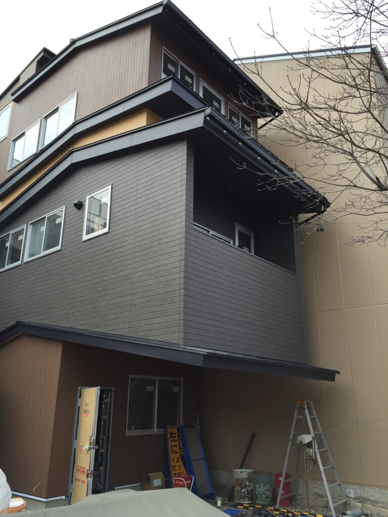 岐阜県岐阜市「東材木の家」鉄骨３階建　スキップフロア　狭小敷地　現場