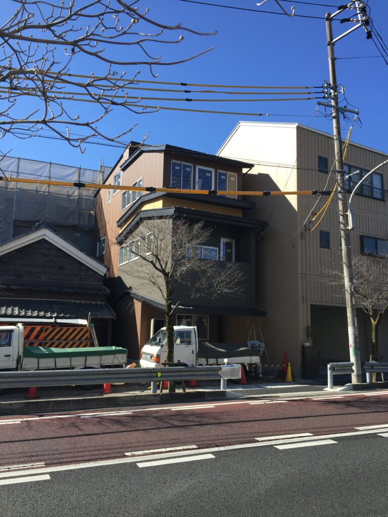 岐阜県岐阜市「東材木の家」鉄骨３階建　スキップフロア　狭小敷地　現場