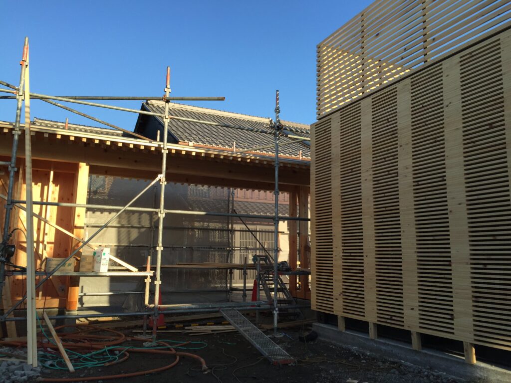 愛知県犬山市「犬山の森マルシェ」商業建築　鉄骨造　現場