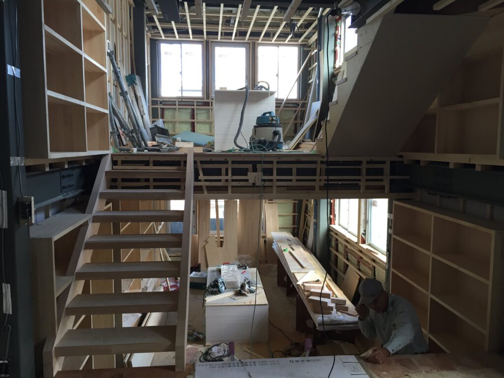 岐阜県岐阜市「東材木の家」鉄骨３階建　スキップフロア　狭小敷地　現場