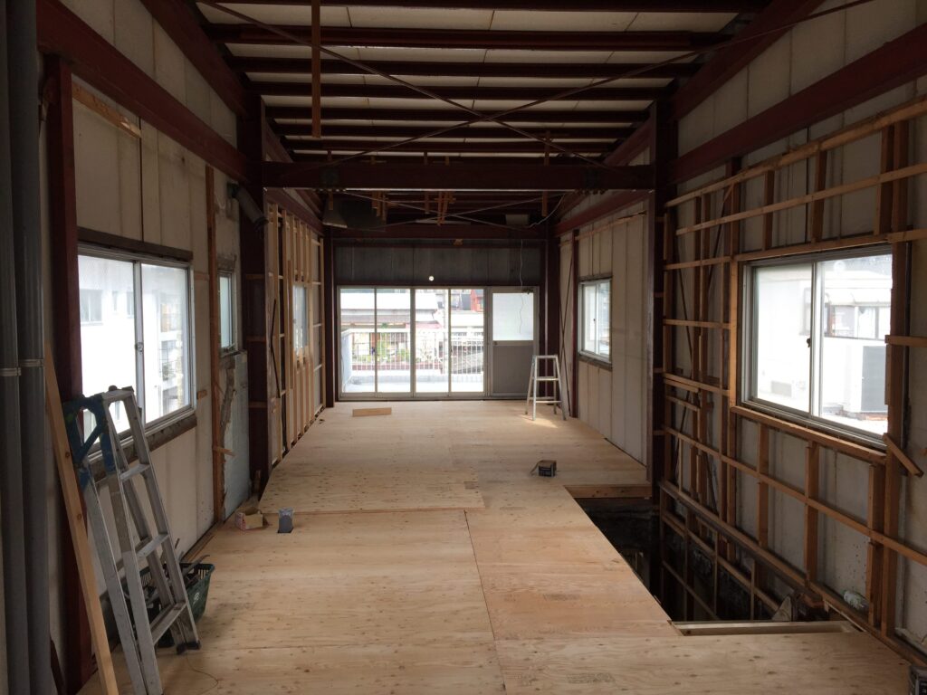 岐阜県岐阜市　「築40年ビル　住宅リノベーション」　ビルリノベ　現場