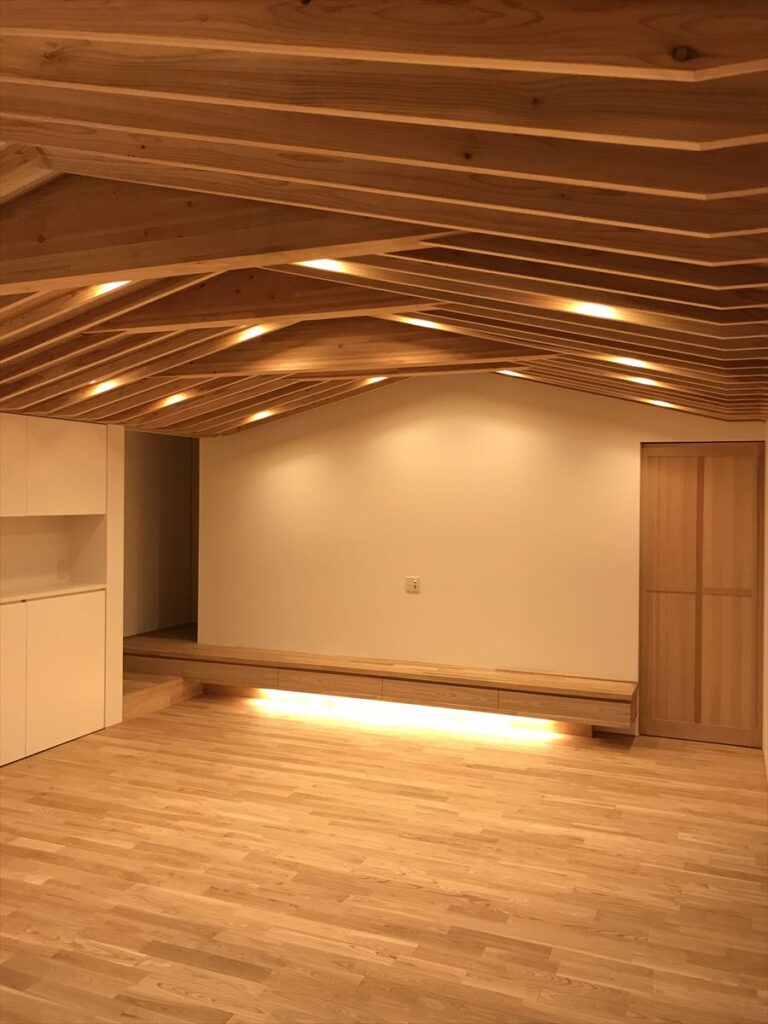 愛知県岡崎市　「上地の家」　木の家　引渡し