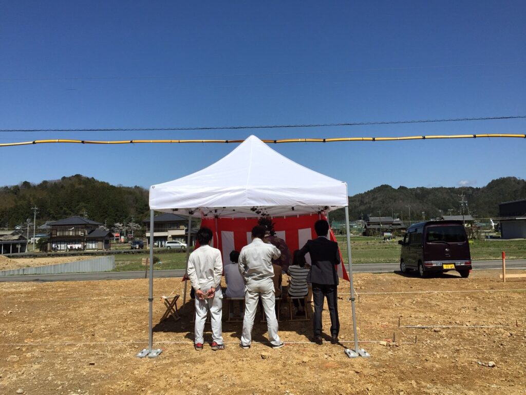 岐阜県山県市「梅原の家」木造２階建て　ガレージハウス　地鎮祭