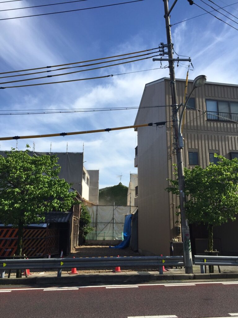 岐阜県岐阜市「東材木の家」鉄骨３階建　見積中