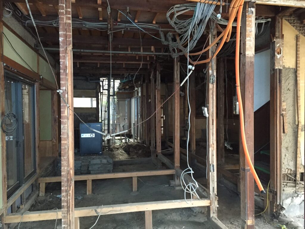 愛知県名古屋市「尾頭橋の家」　築90年リノベーション　現場