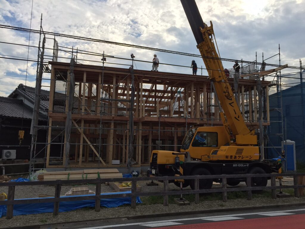 愛知県安城市「塔元の家」木造2階建　上棟