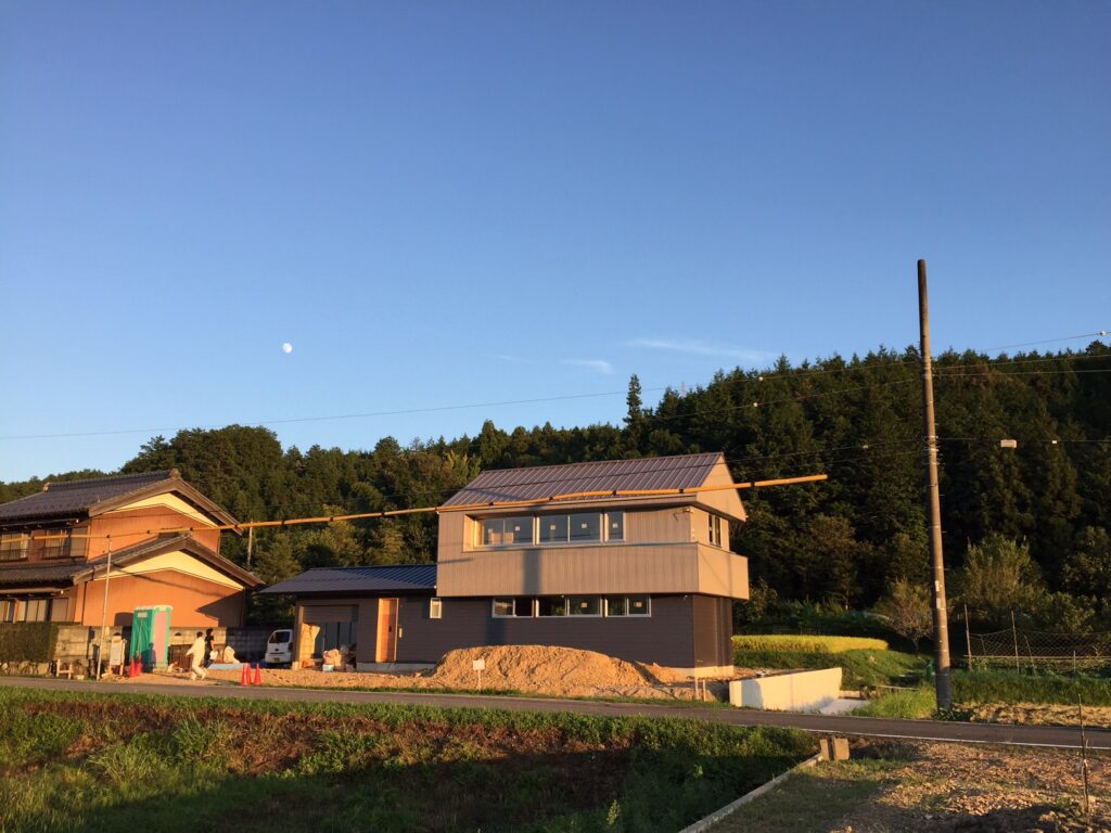 岐阜県山県市「梅原の家」木造２階建て　ガレージハウス　現場