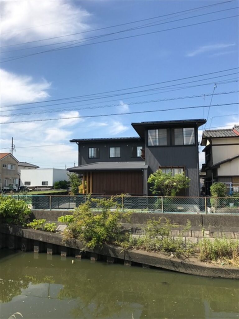 「喜（樹）の家」