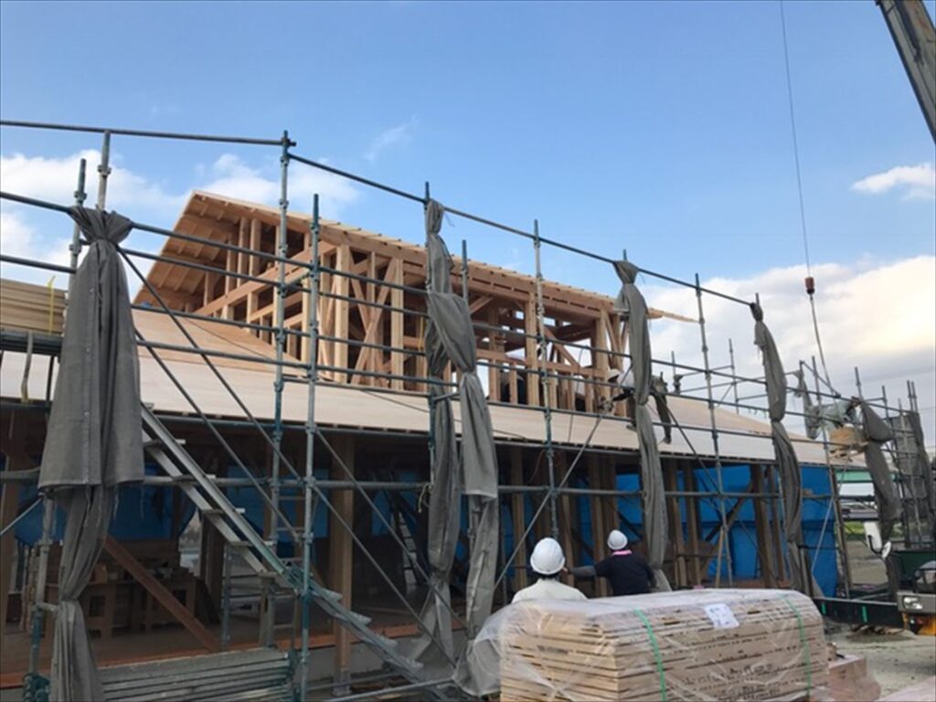 愛知県一宮市　「苅安賀の家」　木の家　上棟