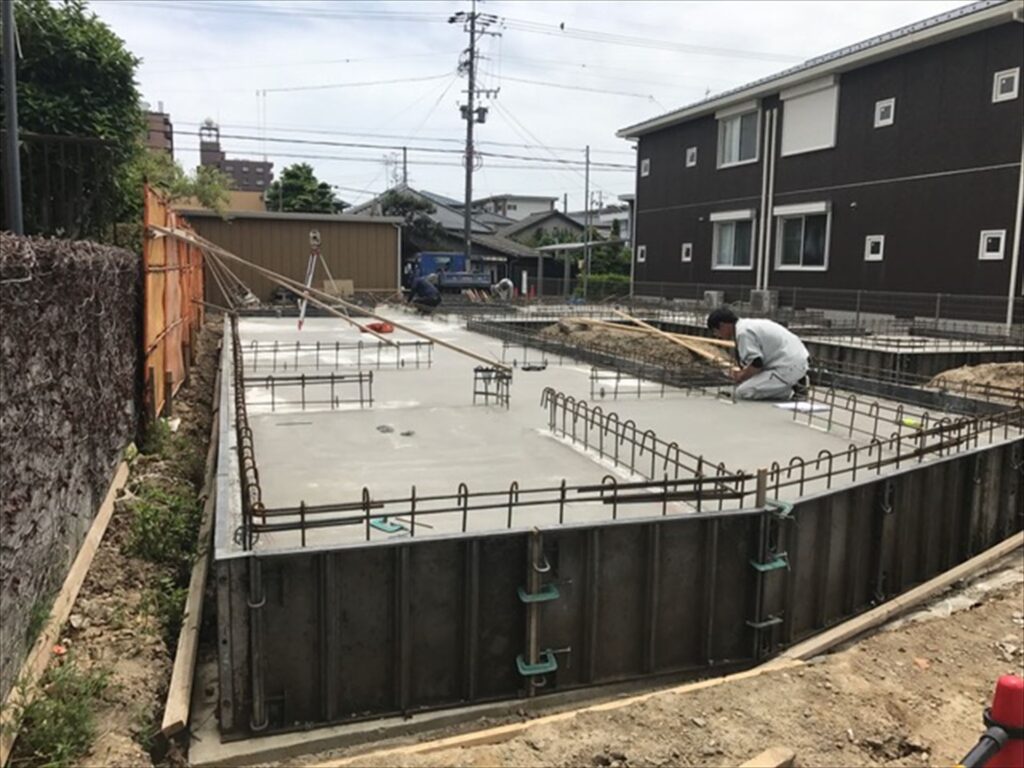 愛知県一宮市　「一宮のコートハウス」　木の家　基礎工事