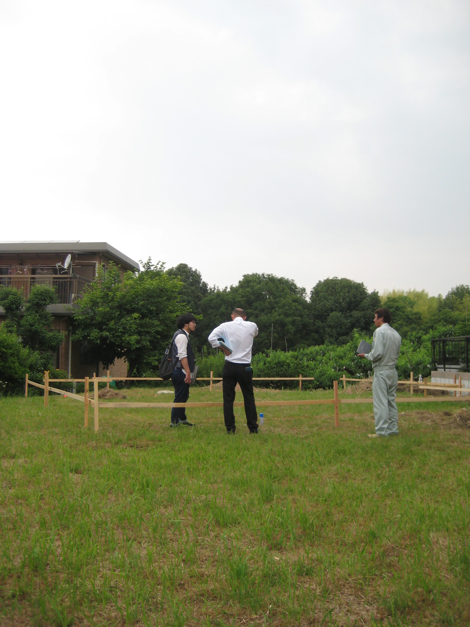 愛知県犬山市「つつじヶ丘の家」木造住宅2階建　2世帯+ヨガ教室　配置確認