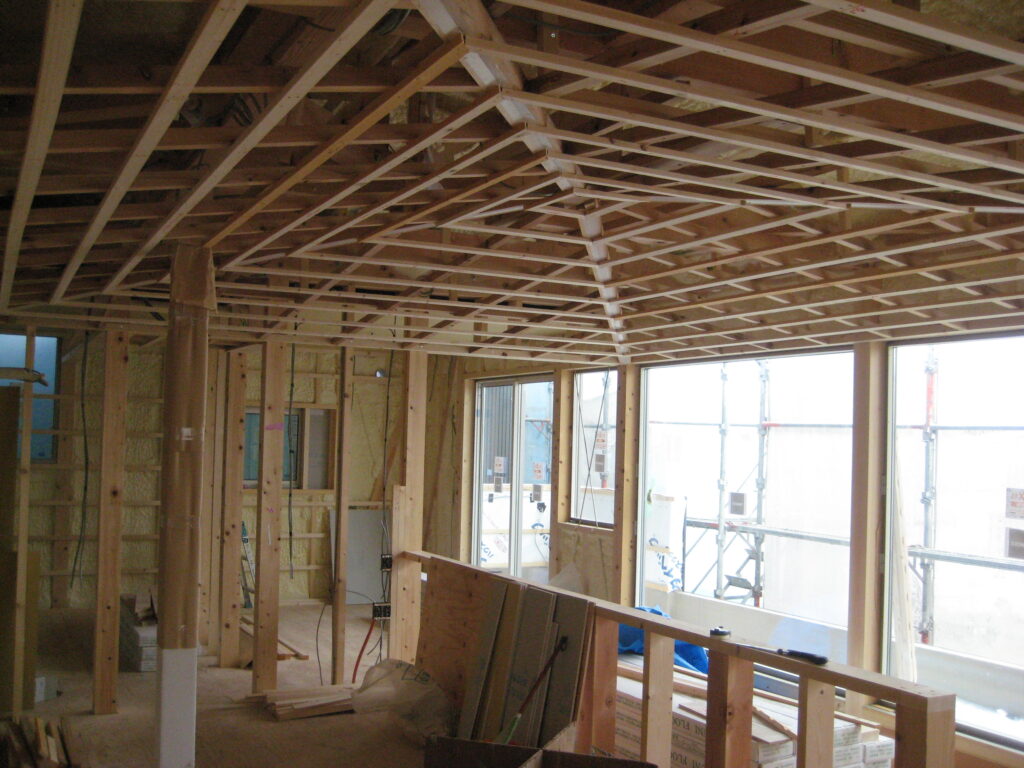 愛知県あま市甚目寺「大渕の家」木造２階建　２世帯　 現場