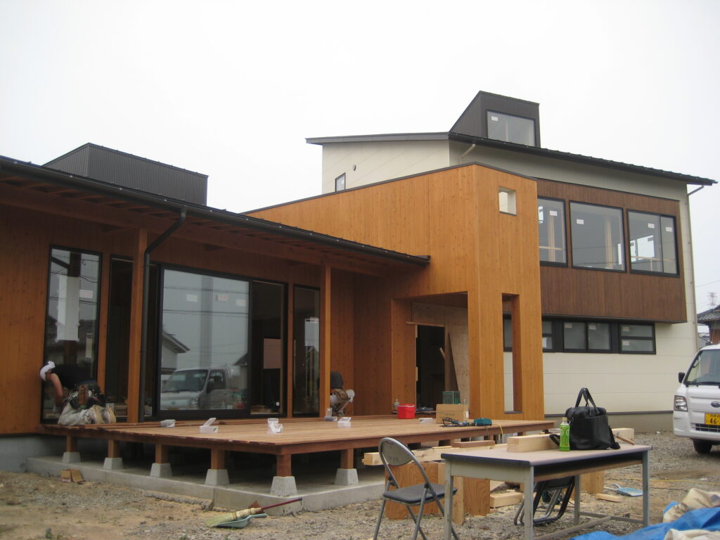 岐阜県養老町「下笠の家」木造２階建　２世帯 現場