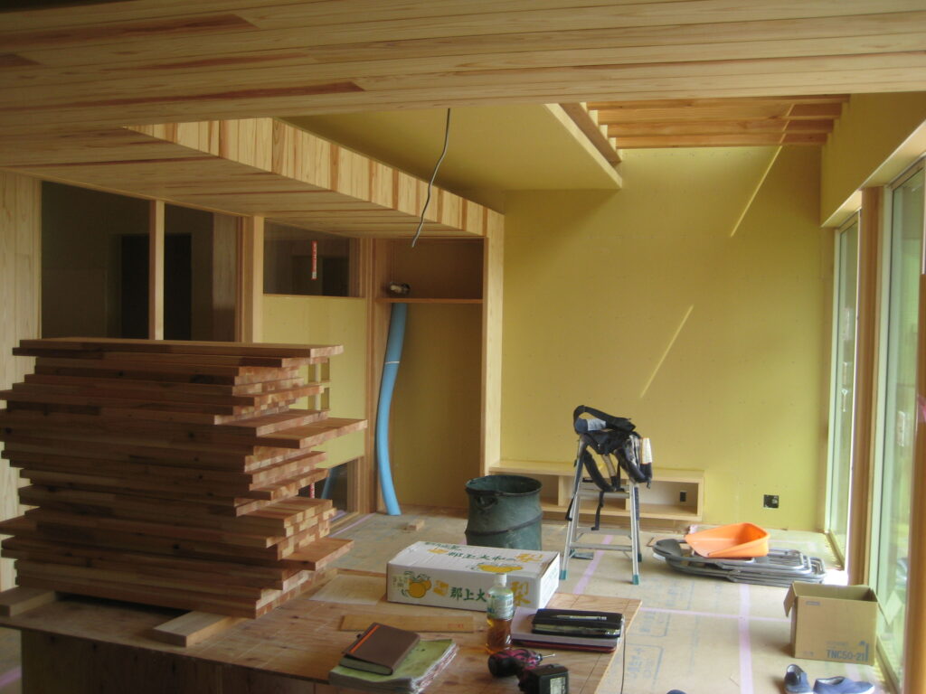 愛知県あま市甚目寺「大渕の家」木造２階建　２世帯　 現場