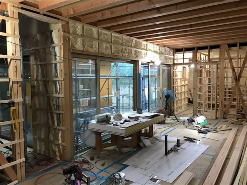 愛知県一宮市　「一宮のコートハウス」　木の家　現場