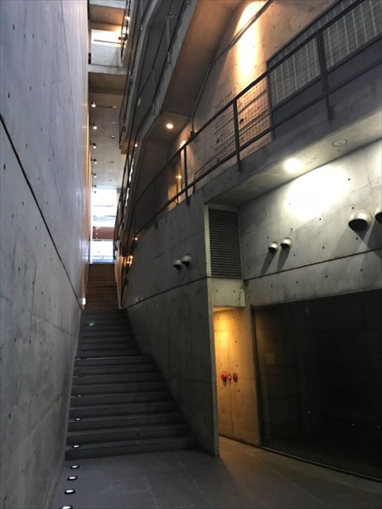 日帰り大阪　新喜劇