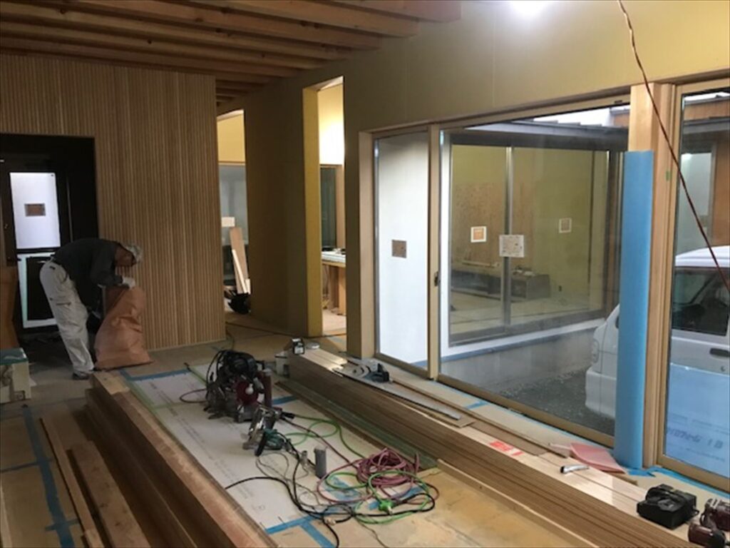 愛知県一宮市　「一宮のコートハウス」　木の家　現場