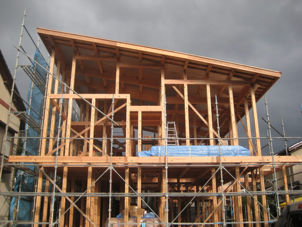 福井県福井市「和敬の家」木造２階建て　上棟