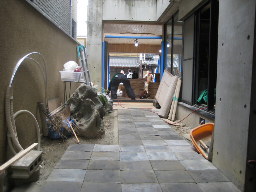 愛知県犬山市「犬山プロジェクト　カフェ」リノベーション　現場