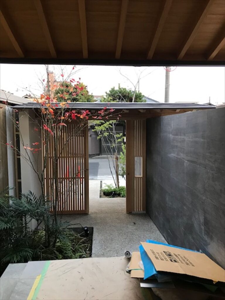 愛知県一宮市　「一宮のコートハウス」　木の家　現場