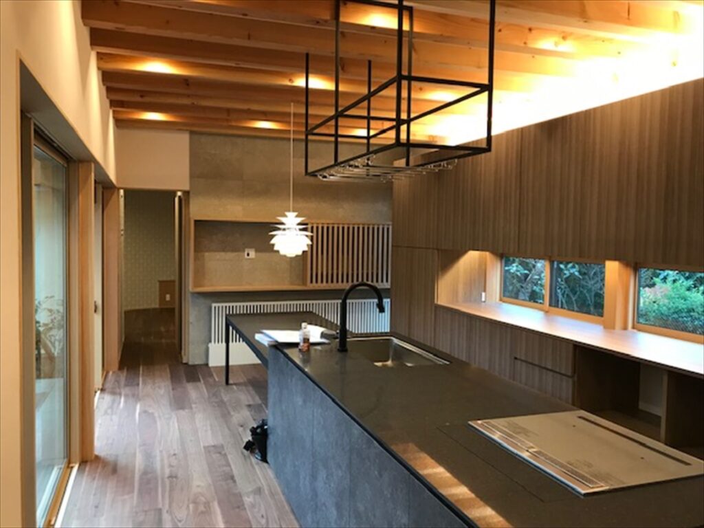 愛知県一宮市　「一宮のコートハウス」　木の家　現場