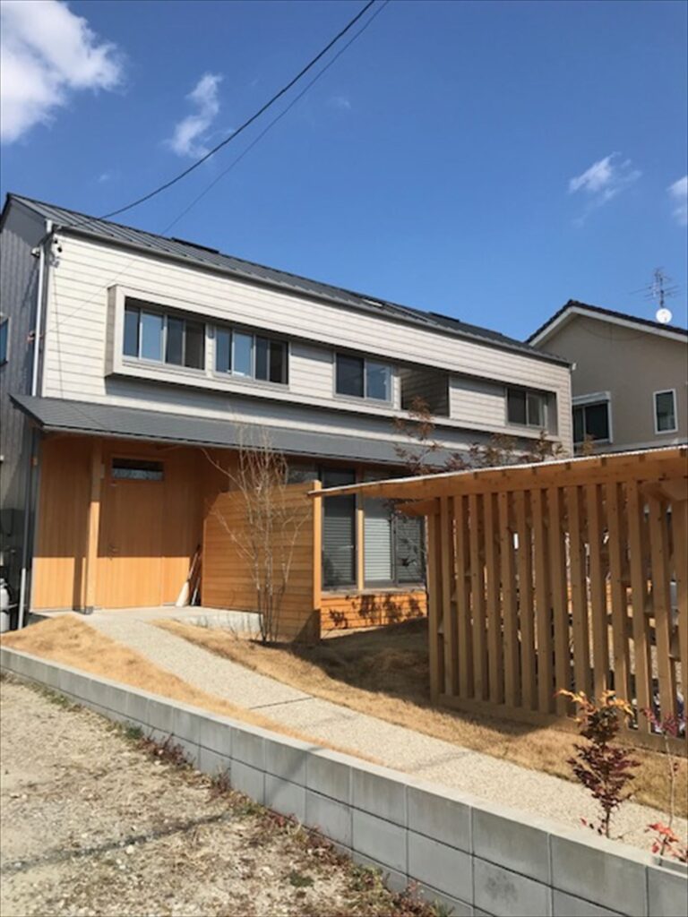 お宅訪問　「神守の家」